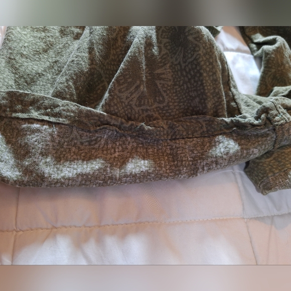 Maurices 2x Wide leg pants green/floral - Picture 5 of 6